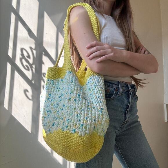 Vintage Crochet tote bucket bag yellow white Handmade cottagecore garden fairy - Picture 1 of 5